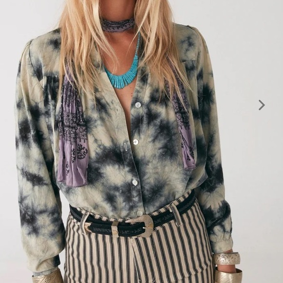 maison hotel Tops - NWT Maison Hotel Otis blouse in milkyway dust Small